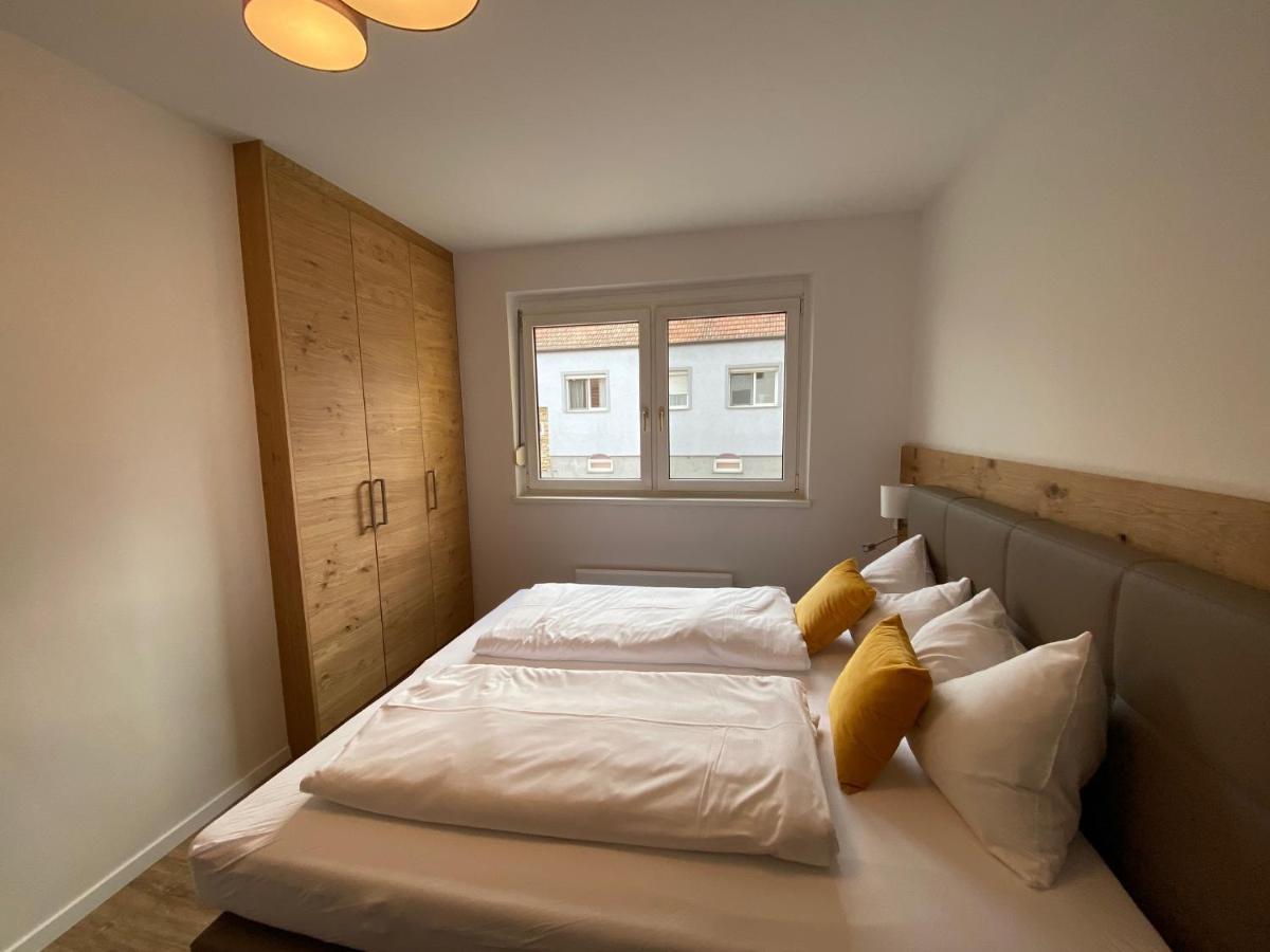 Apartments Freitag - H1 Winden am See المظهر الخارجي الصورة