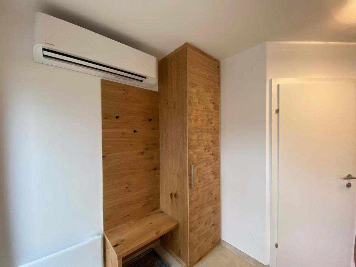 Apartments Freitag - H1 Winden am See المظهر الخارجي الصورة