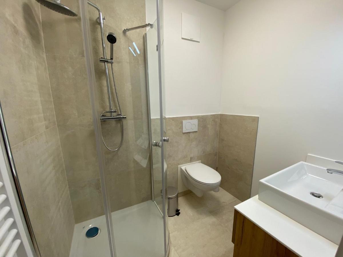 Apartments Freitag - H1 Winden am See المظهر الخارجي الصورة