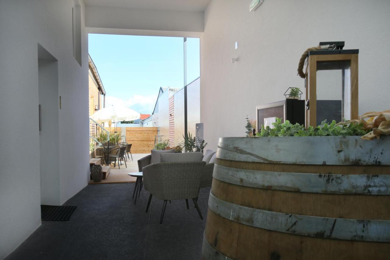 Apartments Freitag - H1 Winden am See المظهر الخارجي الصورة