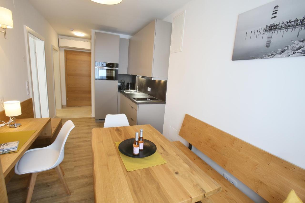 Apartments Freitag - H1 Winden am See المظهر الخارجي الصورة