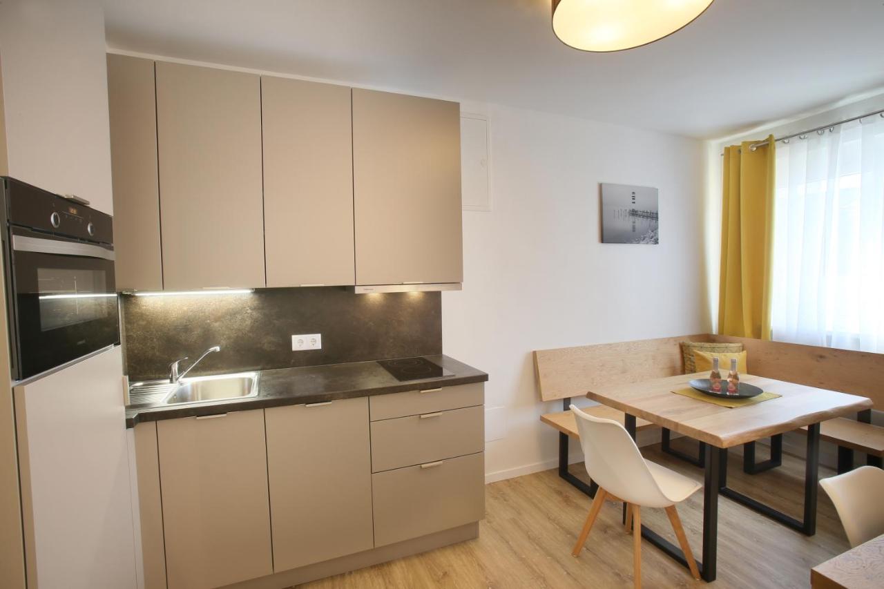 Apartments Freitag - H1 Winden am See المظهر الخارجي الصورة